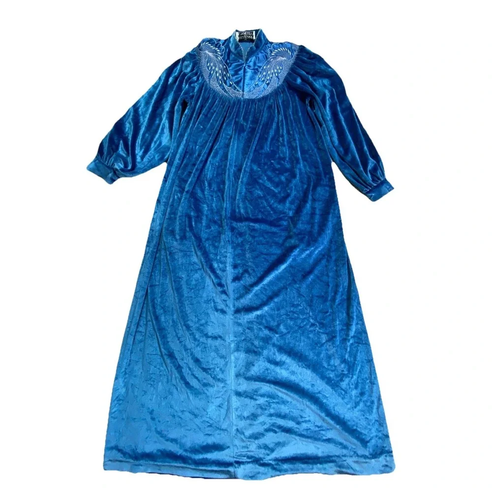 Vintage Gilligan O'Malley Maxi Robe Womens L Blue Velvet Embroidered Nightgown